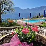 Celeste View Меццегра