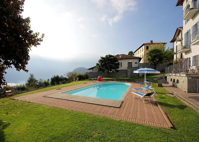 Apart-hotel Celeste View Mezzegra